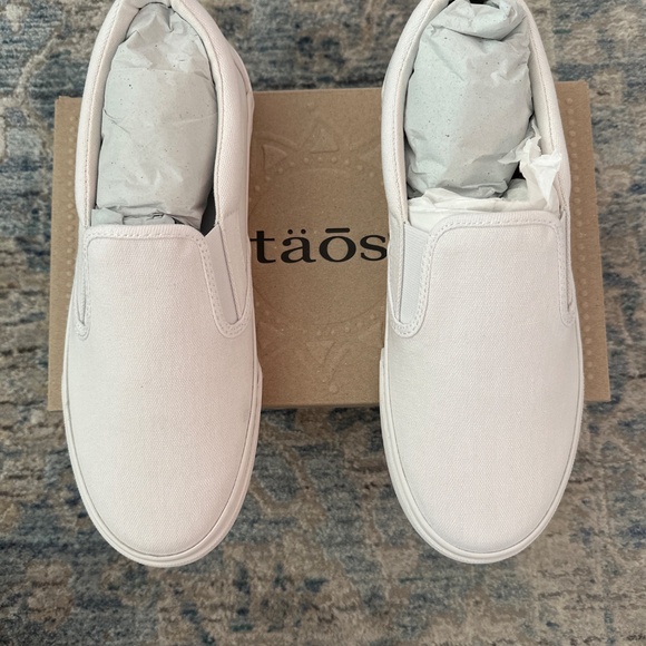 TAOS Footwear—Rubber Soul White Canvas Slip-Ons - Picture 8 of 8